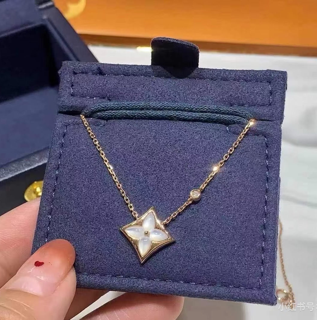 Martin Graham pendant necklace in polished metal-tone – front product view