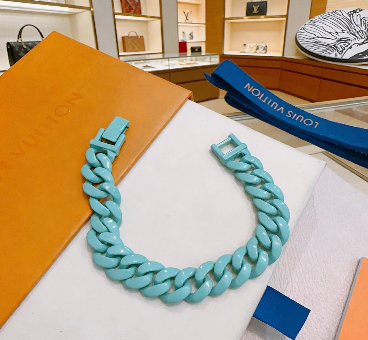 Martin Graham bracelet in polished metal-tone – side detail