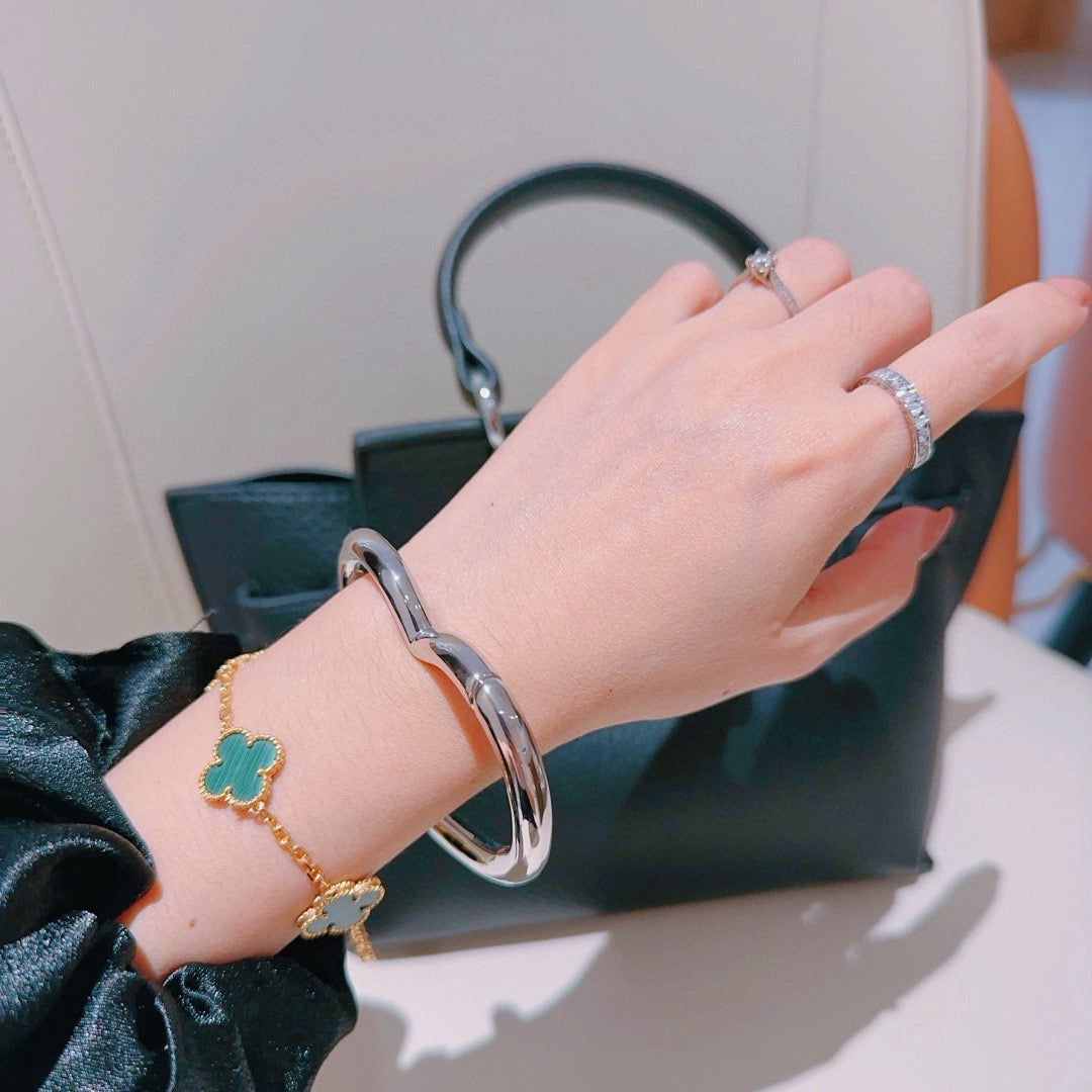 Martin Graham bangle in polished metal-tone – detail view