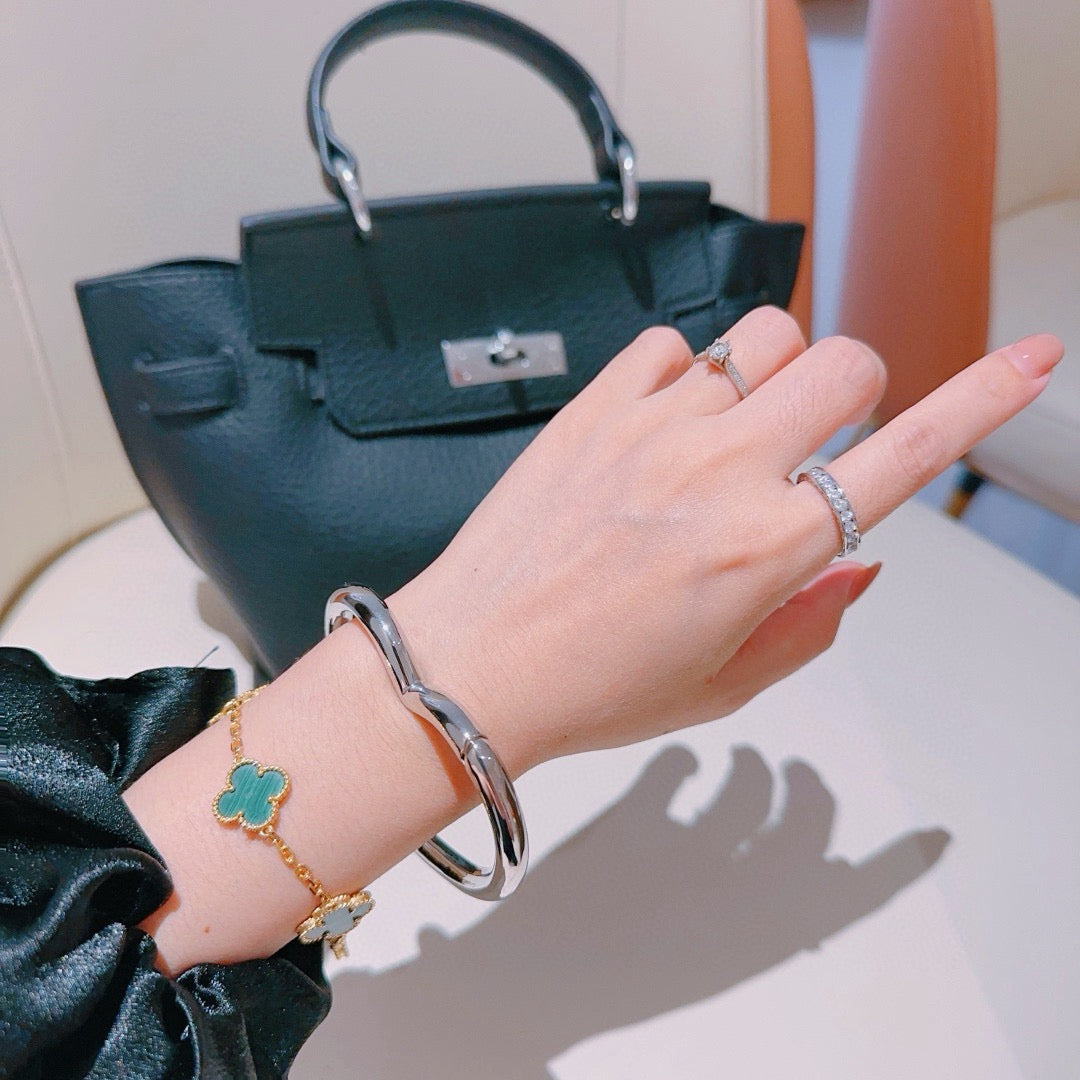 Martin Graham bangle in polished metal-tone – detail view