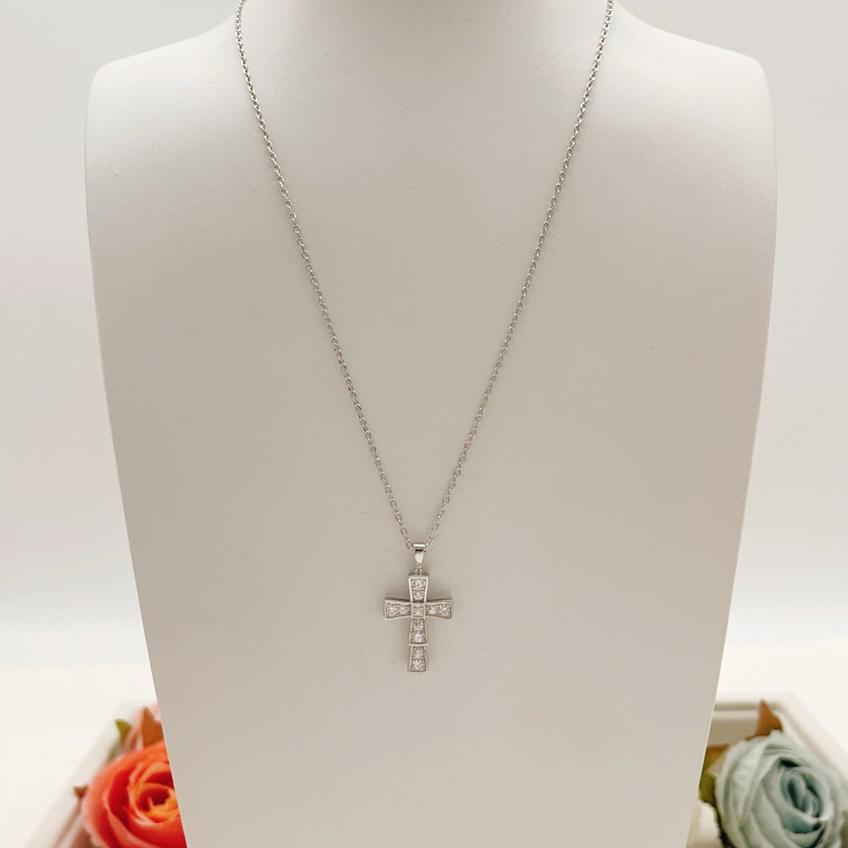 Martin Graham pendant necklace in polished metal-tone – styled product view