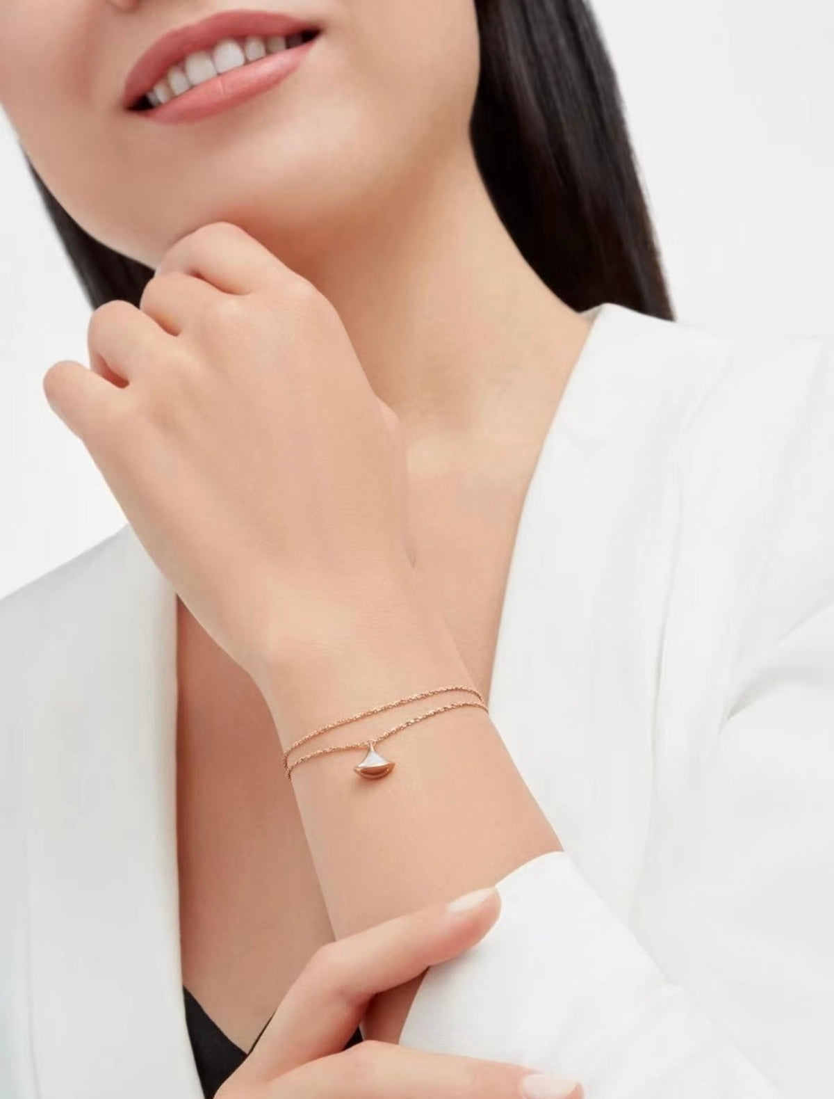 Martin Graham bracelet in polished metal-tone – side detail