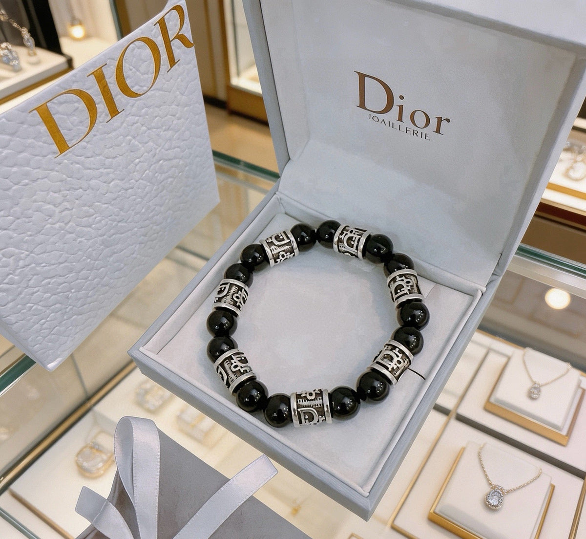 Martin Graham bracelet in polished metal-tone – close-up detail