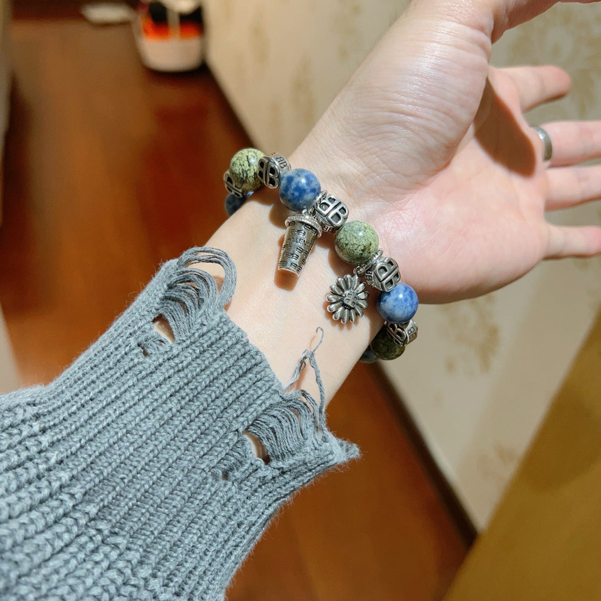 Martin Graham bracelet in polished metal-tone – side detail