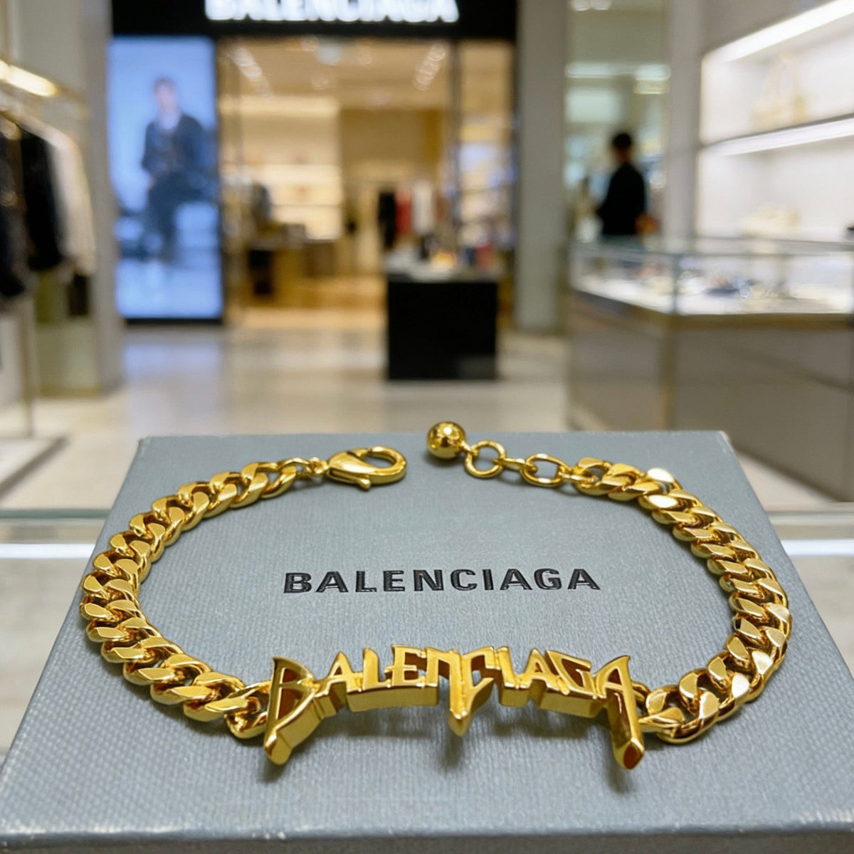 Martin Graham bracelet in polished metal-tone – front product view