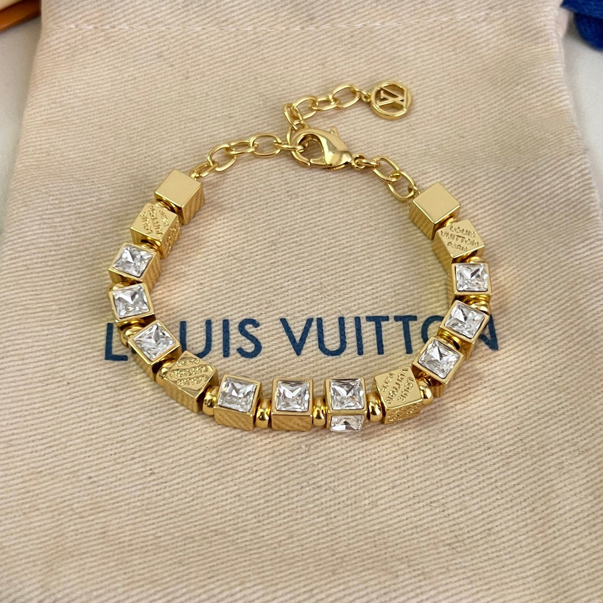 Martin Graham bracelet in polished metal-tone – close-up detail