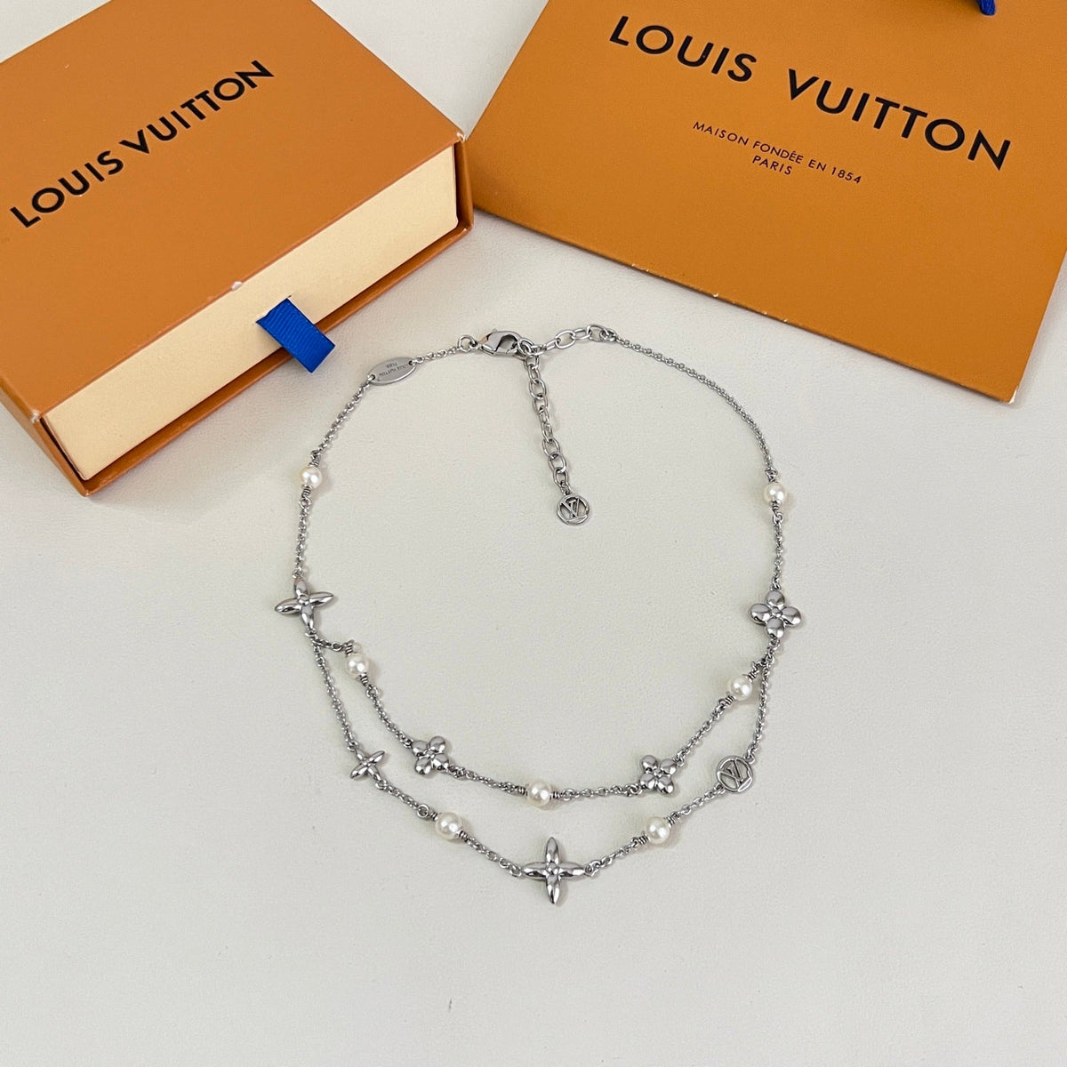 Martin Graham pendant necklace in polished metal-tone – front product view