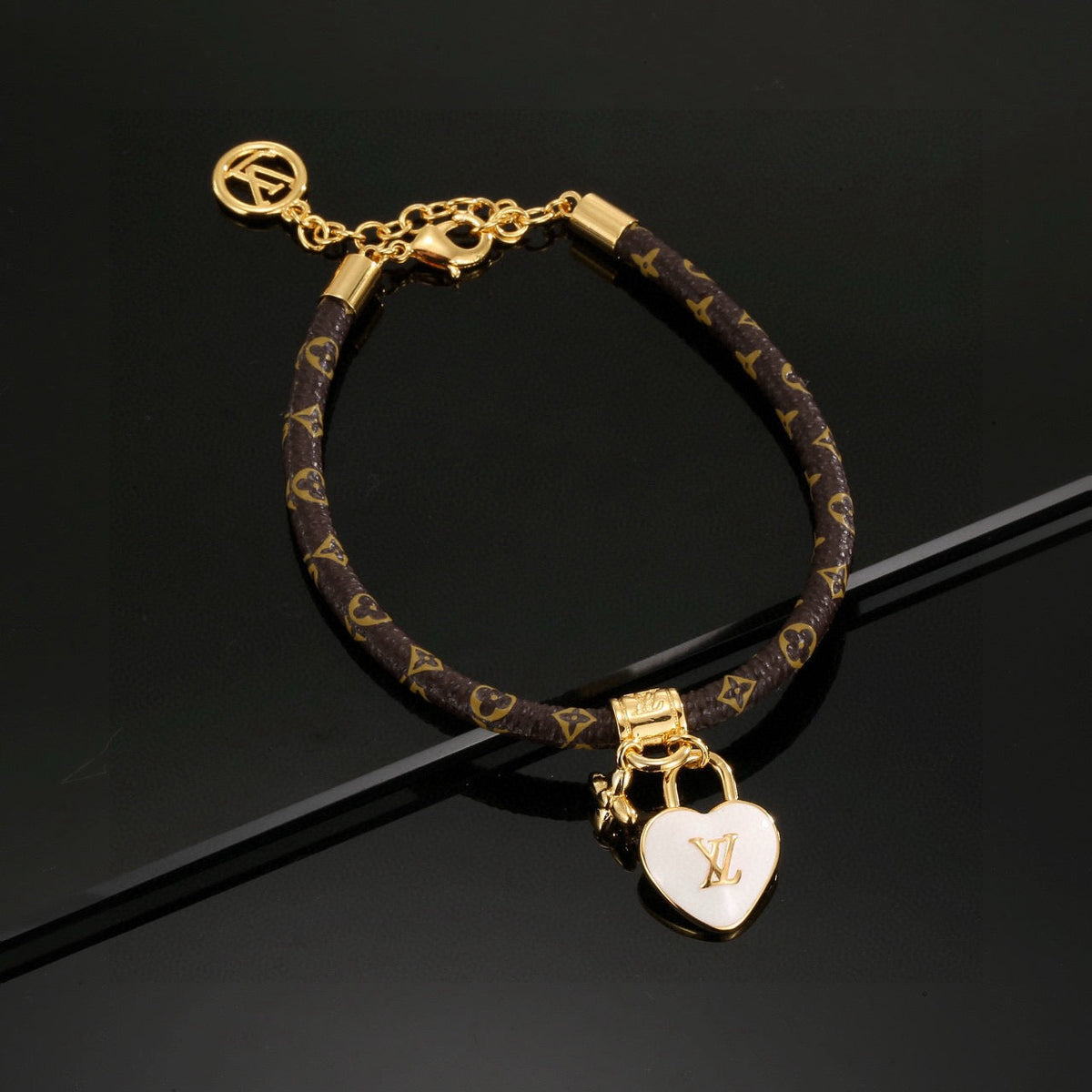 Martin Graham bracelet in polished metal-tone – side detail