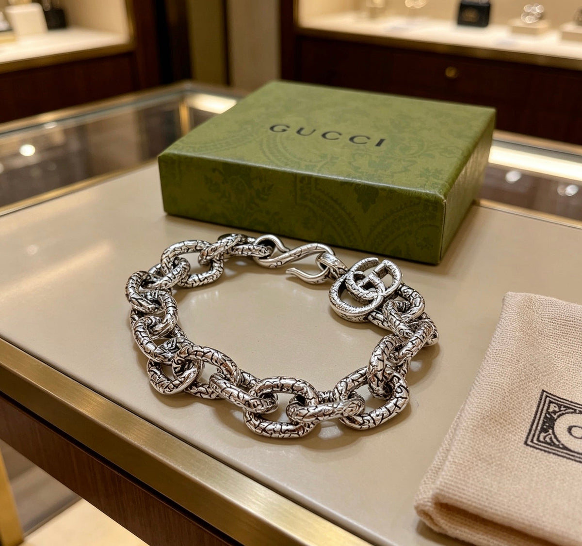 Martin Graham bracelet in polished metal-tone – close-up detail