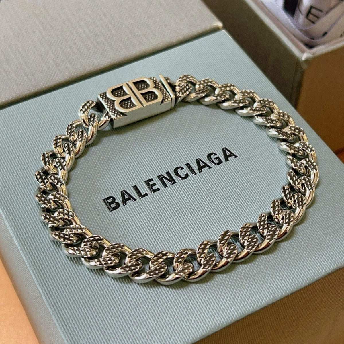Martin Graham bracelet in polished metal-tone – front product view