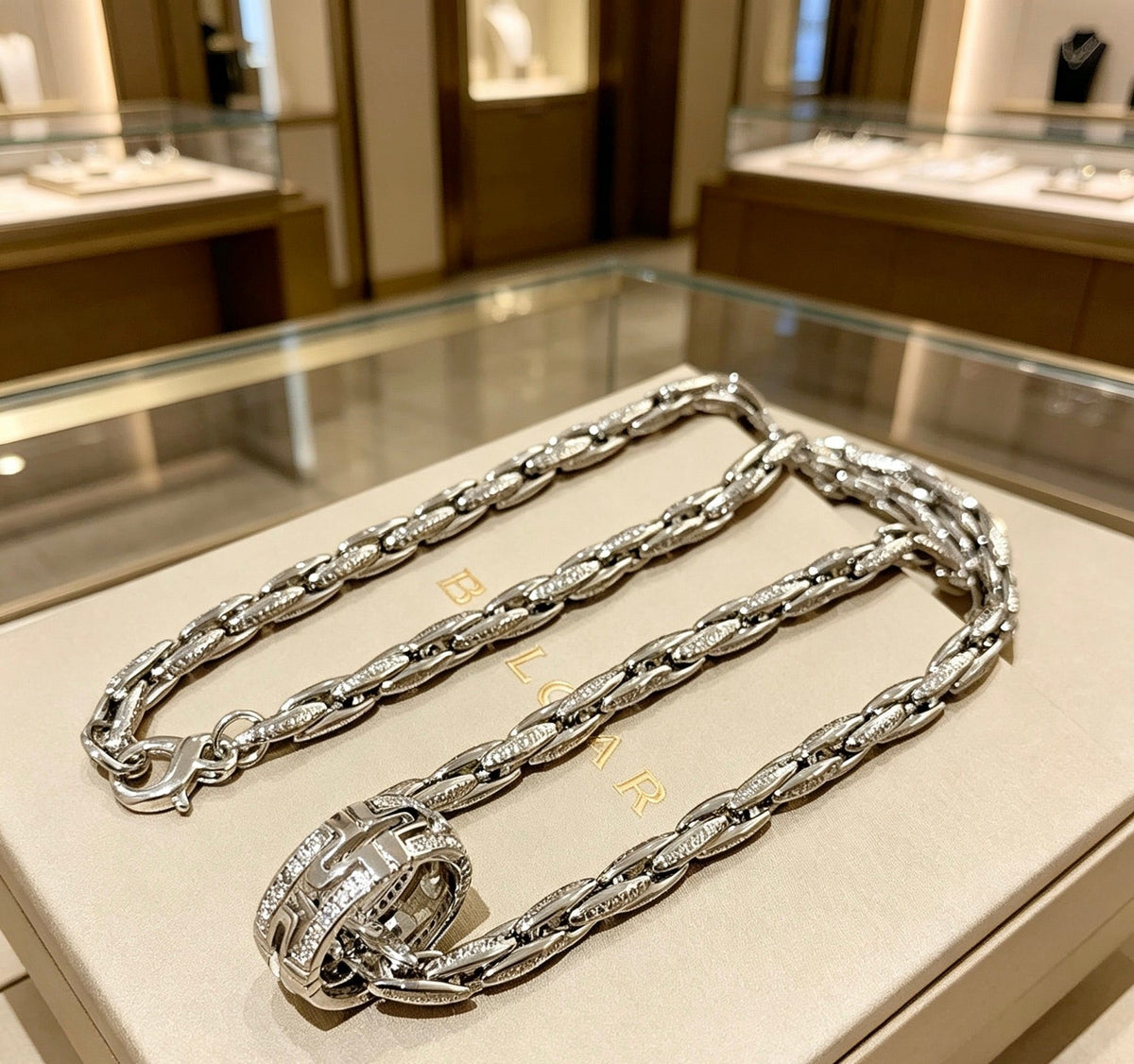 Martin Graham ring in polished metal-tone – close-up detail