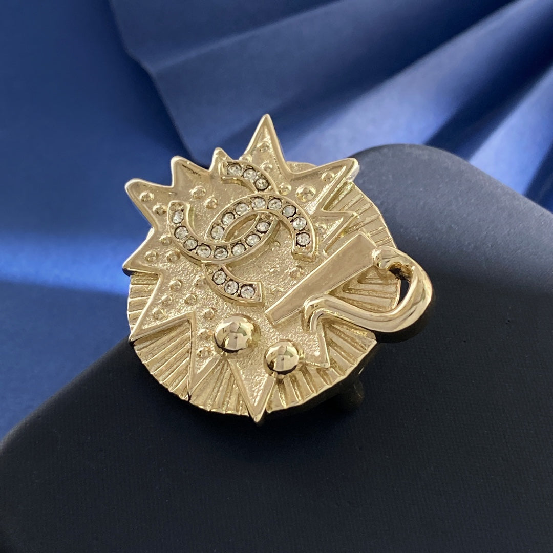 Martin Graham brooch in polished metal-tone – front product view