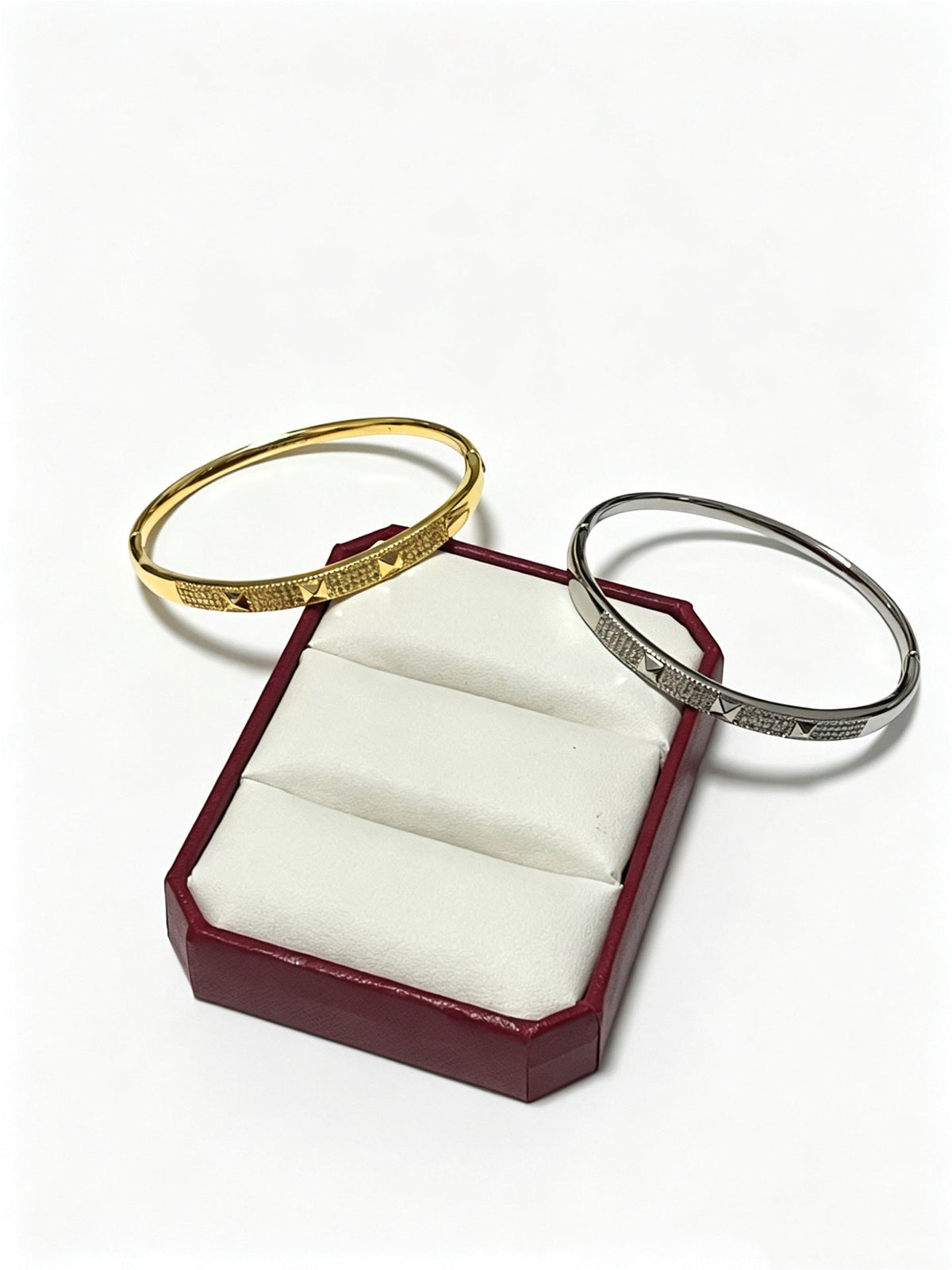 Martin Graham bracelet in polished metal-tone – front view