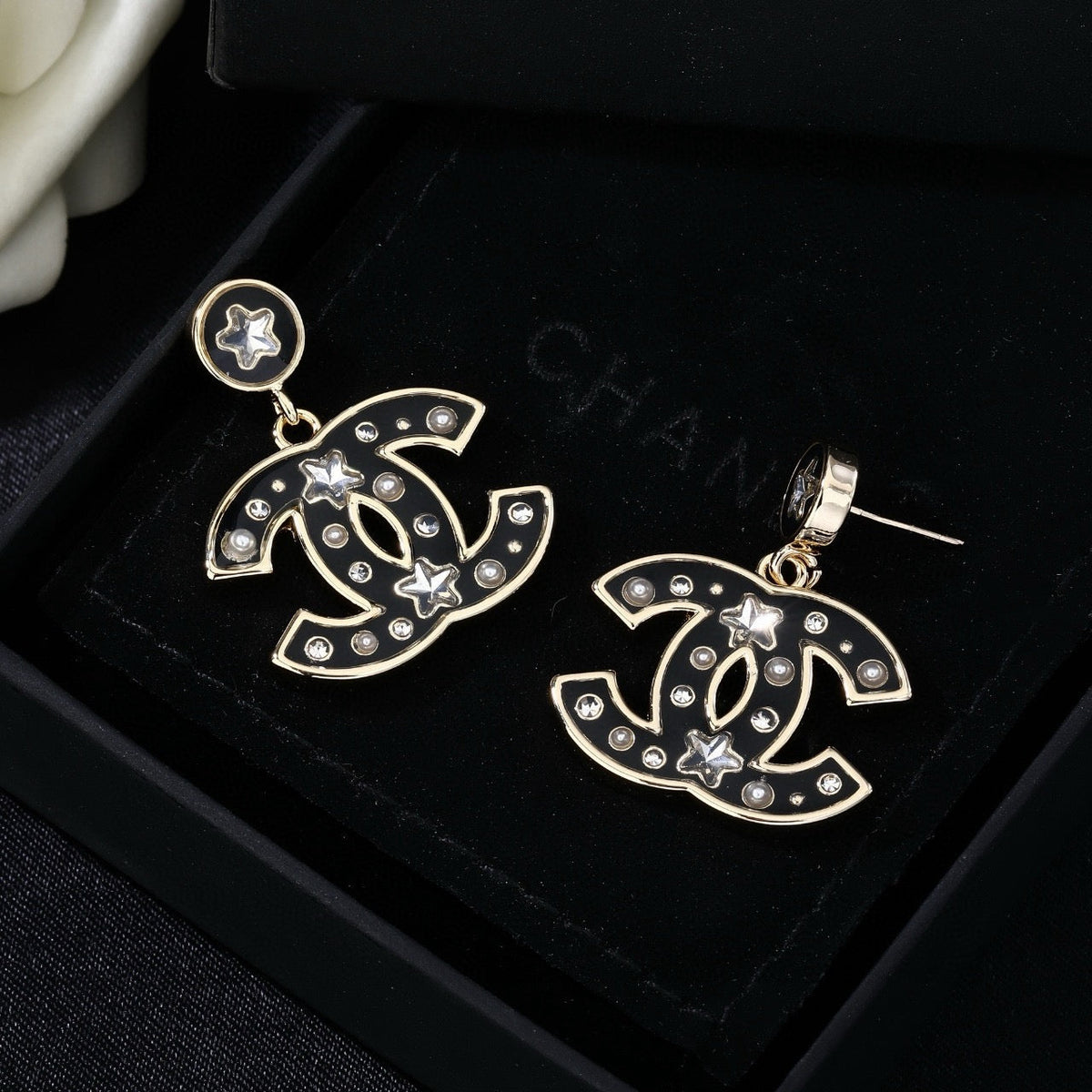 Martin Graham earrings in polished metal-tone – detail view