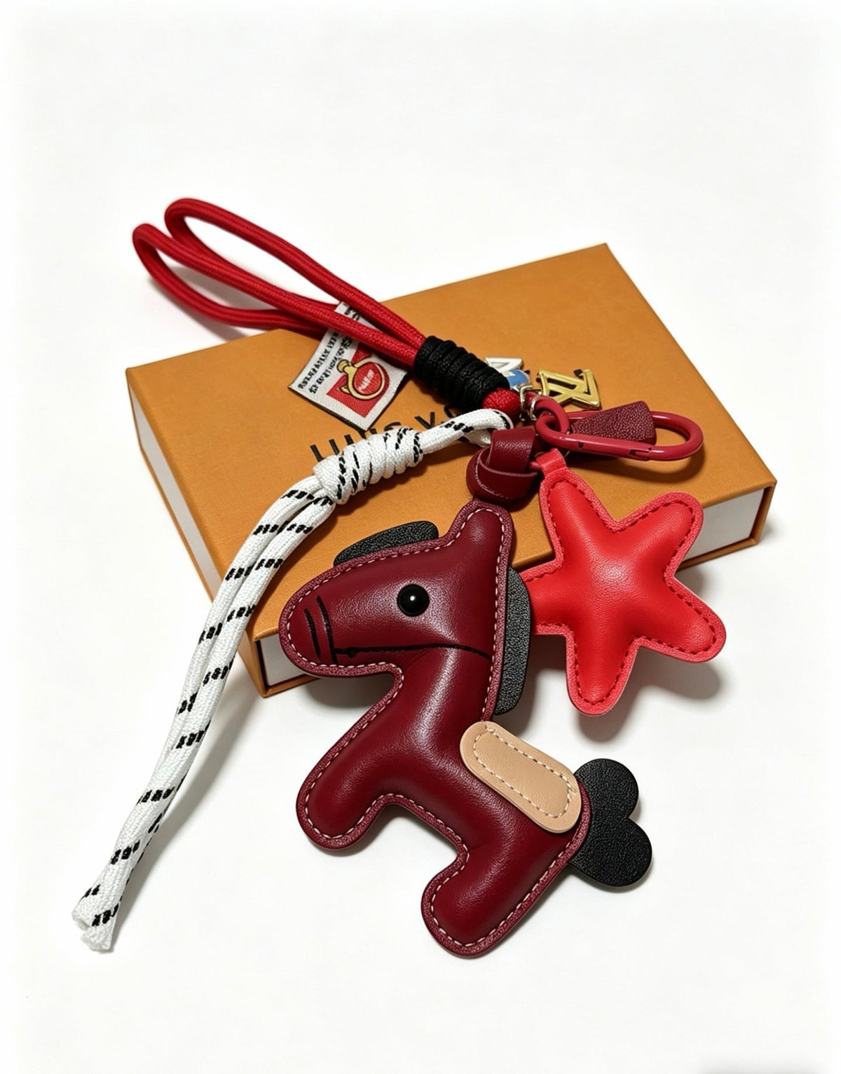 Martin Graham keychain in polished metal-tone – detail view