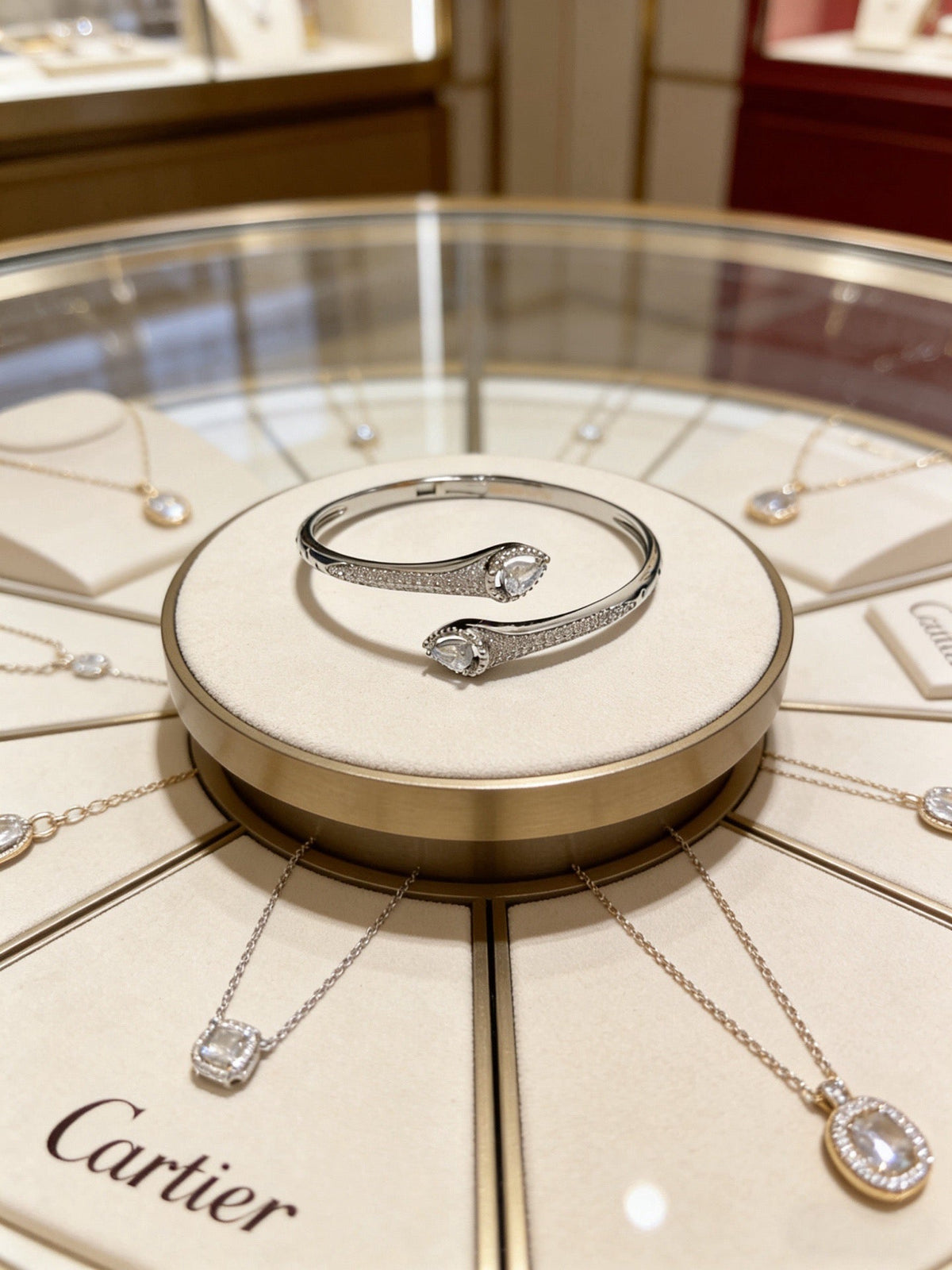 Martin Graham bracelet in polished metal-tone – front view
