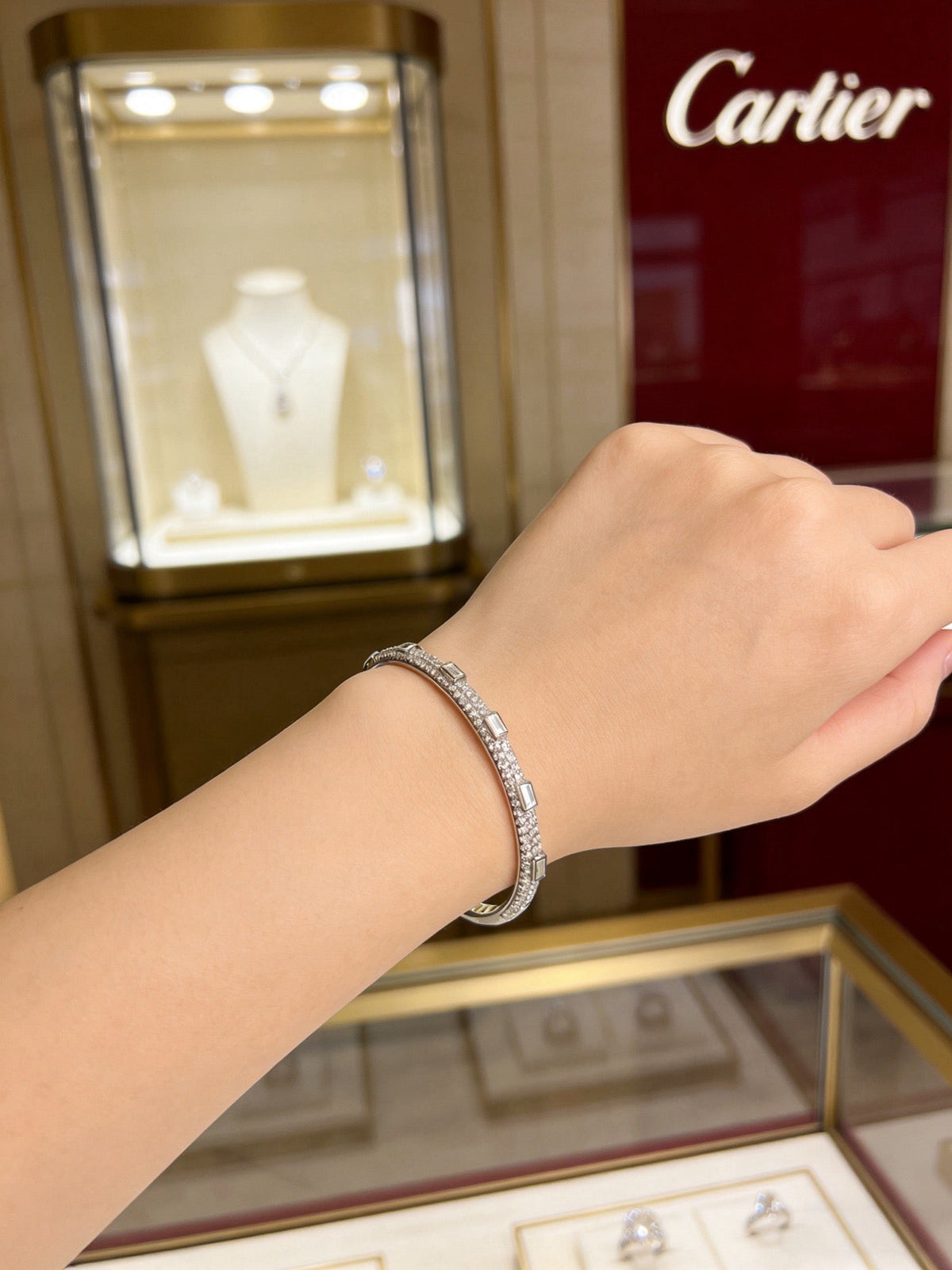 Martin Graham bracelet in polished metal-tone – detail view