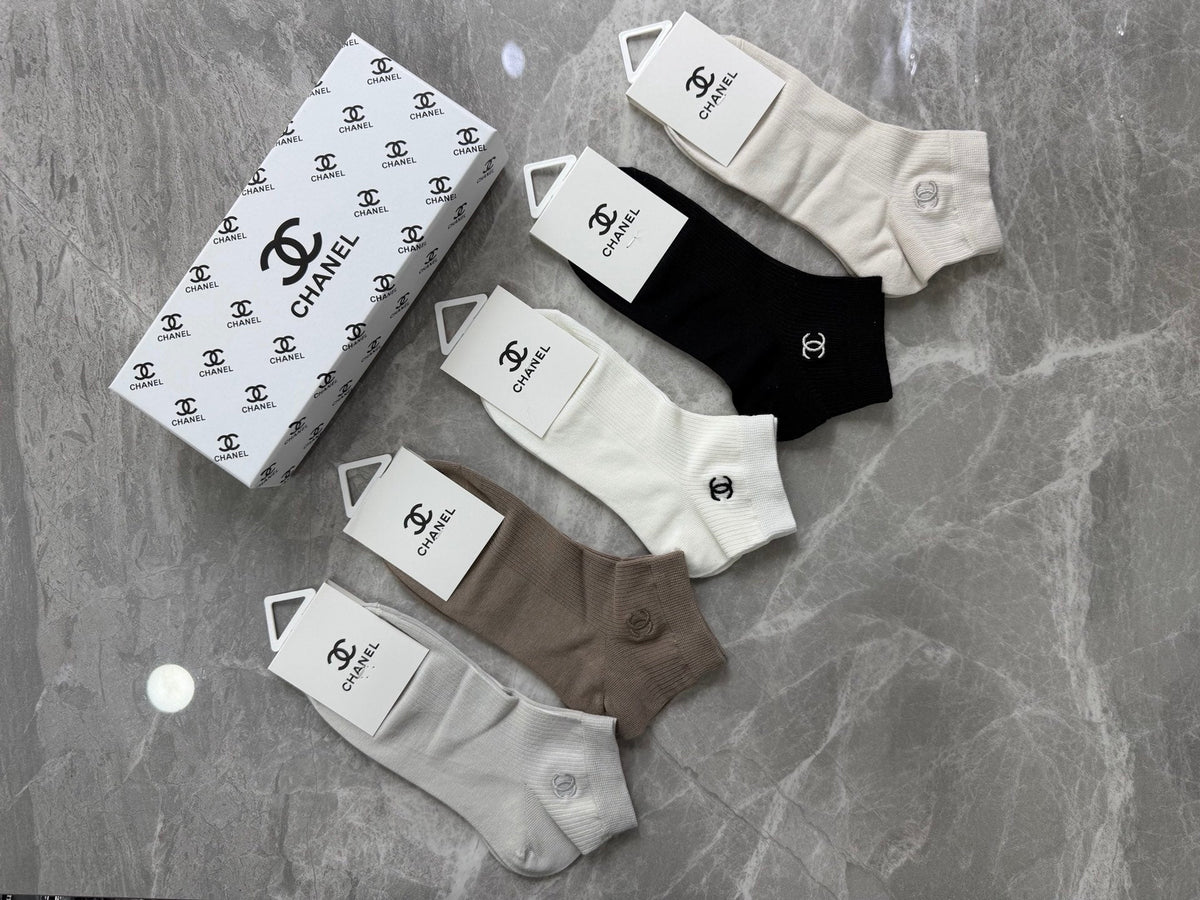 Chanel Emblem Details Ankle Socks - 5-Pair Set