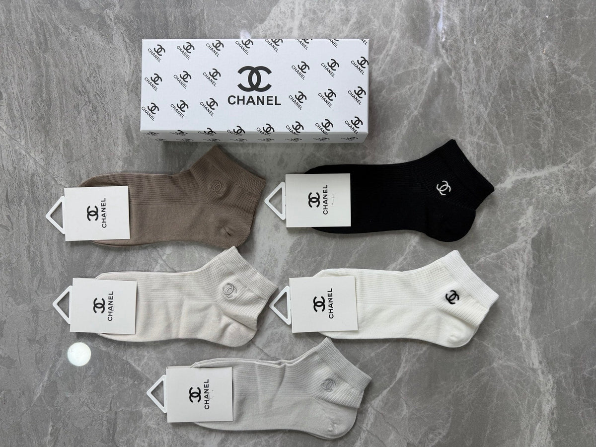 Chanel Emblem Details Ankle Socks - 5-Pair Set