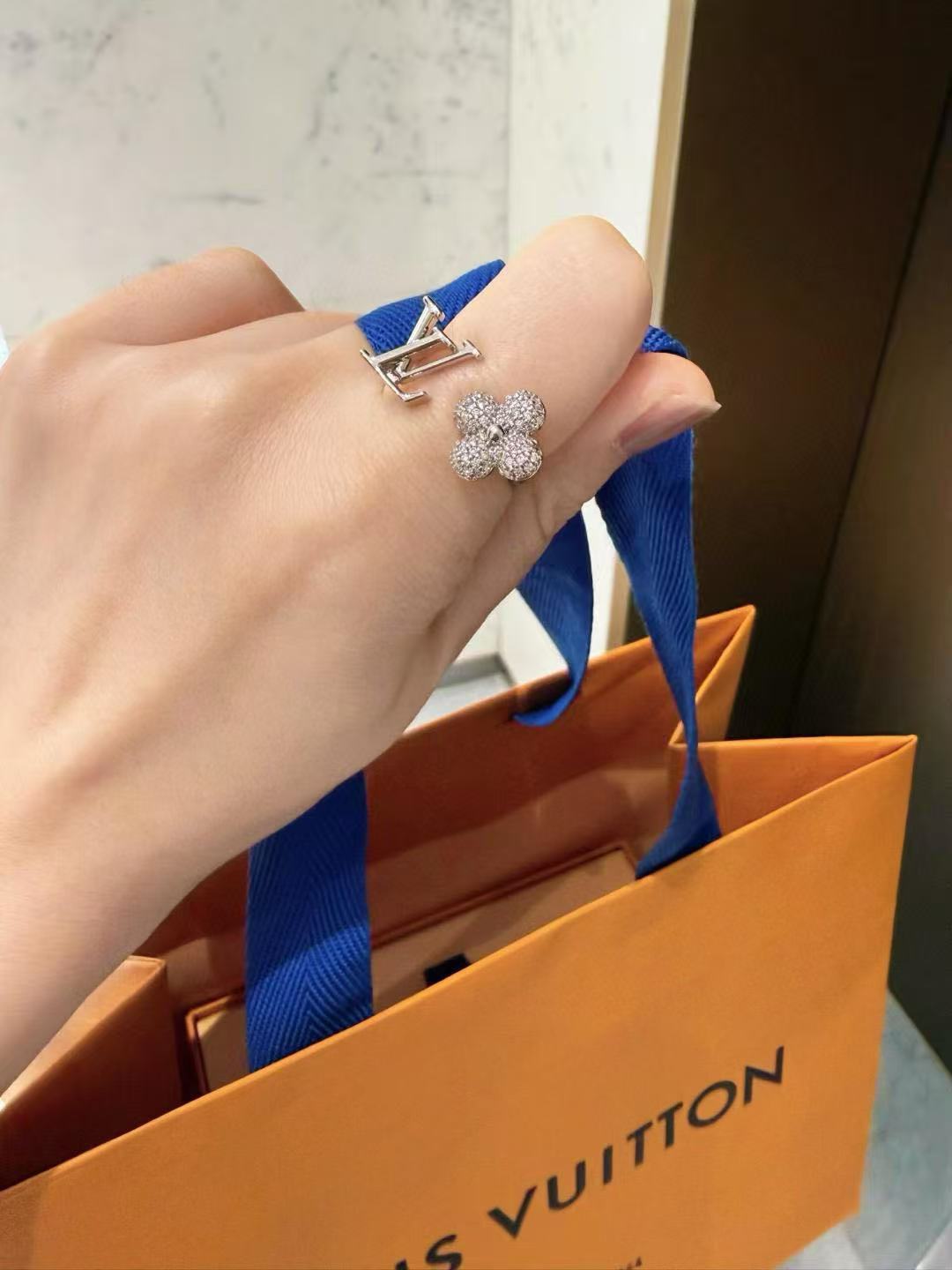 Martin Graham ring in polished metal-tone – front product view