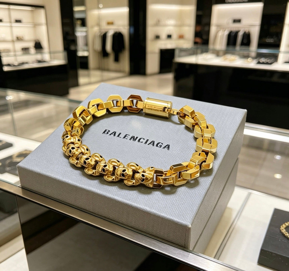 Martin Graham bracelet in polished metal-tone – front product view