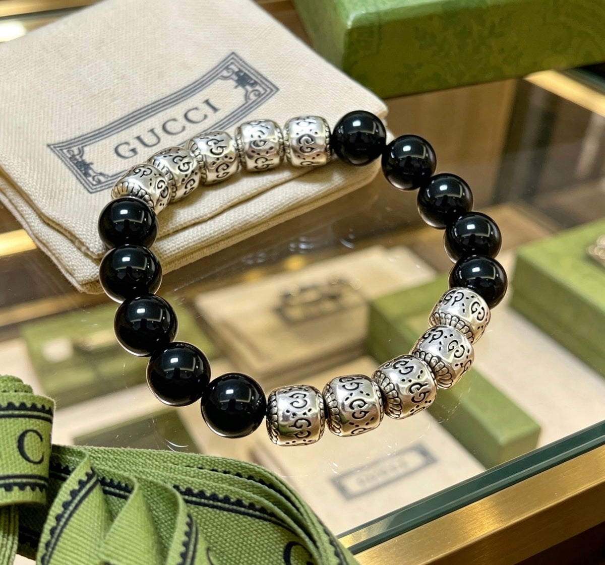Martin Graham bracelet in polished metal-tone – detail view