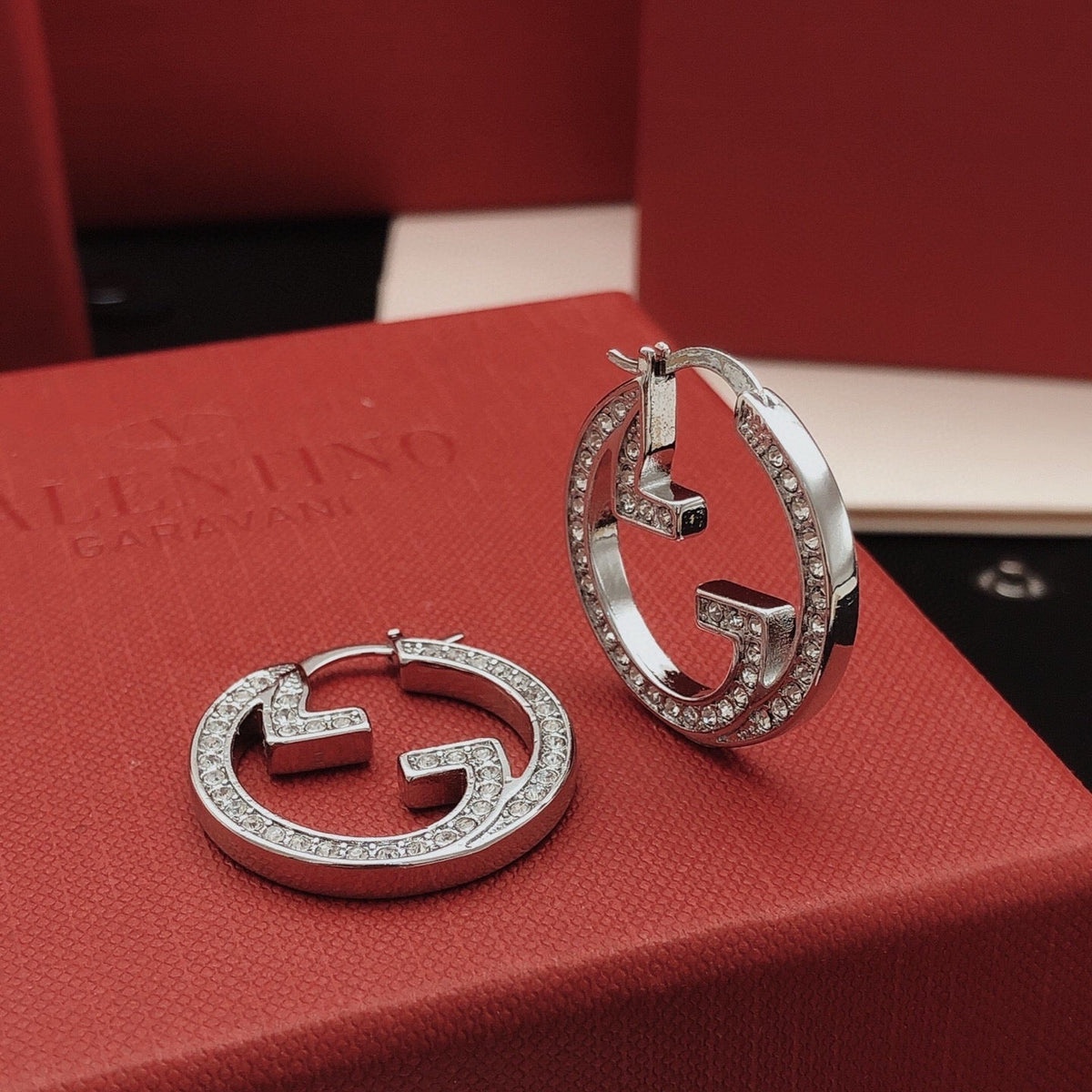 Martin Graham jewelry accessory in polished metal-tone – close-up detail