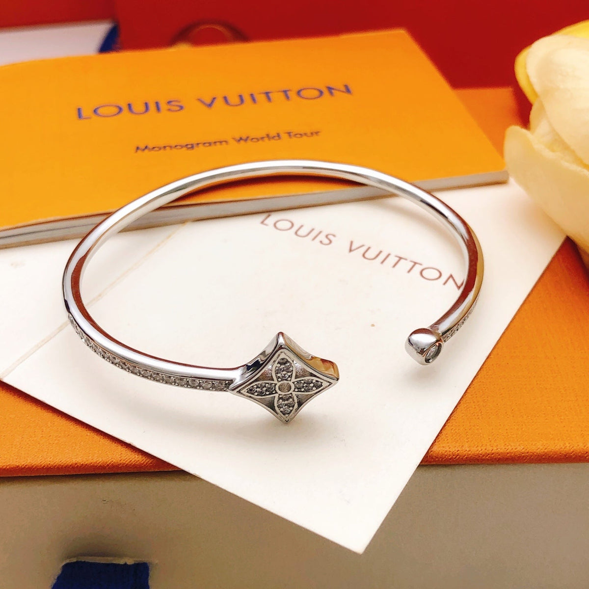 Martin Graham bangle in polished metal-tone – close-up detail