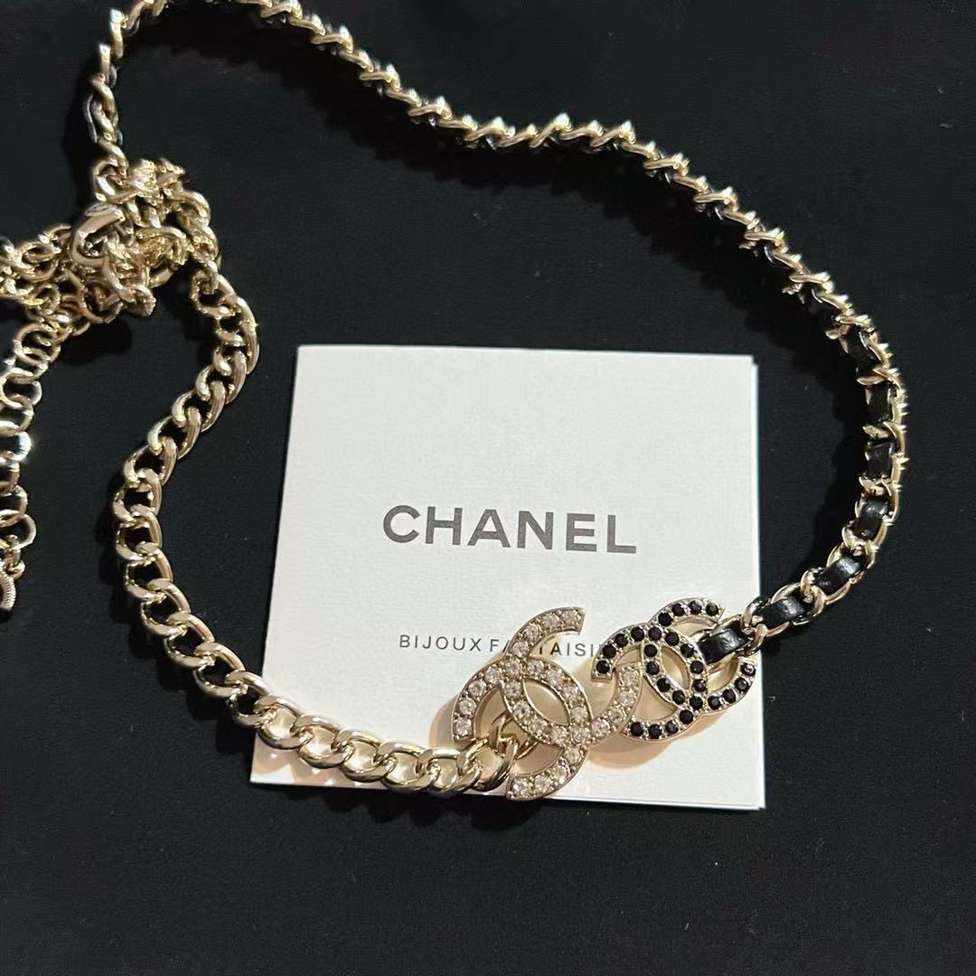 Martin Graham pendant necklace in polished metal-tone – front product view
