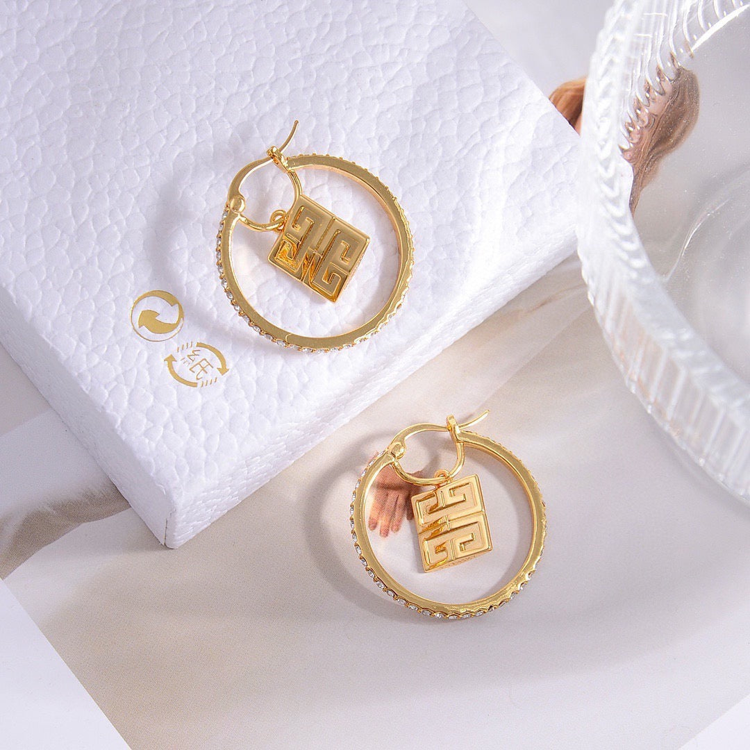 Martin Graham earrings in polished metal-tone – detail view