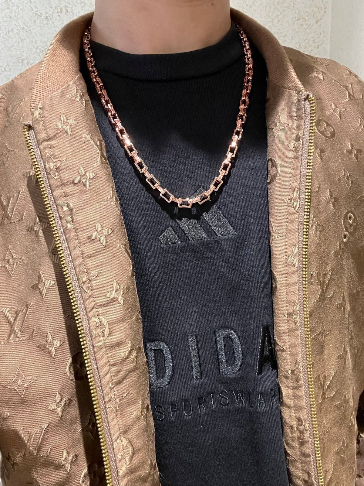 Martin Graham ring in polished metal-tone – detail view