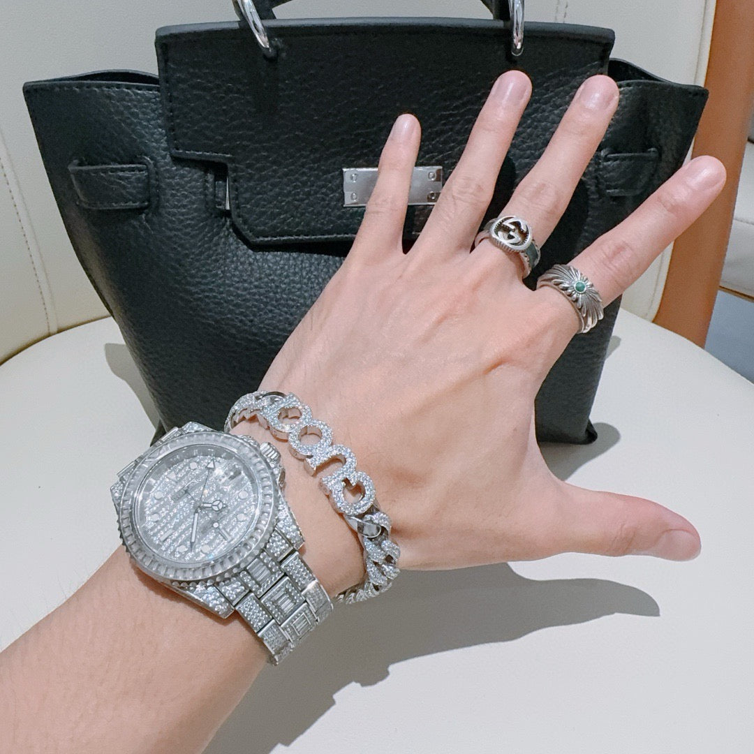 Martin Graham bracelet in polished metal-tone – detail view