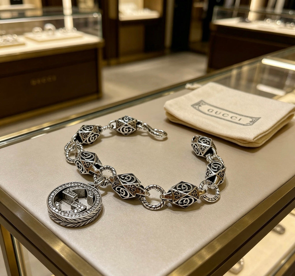Martin Graham bracelet in polished metal-tone – close-up detail