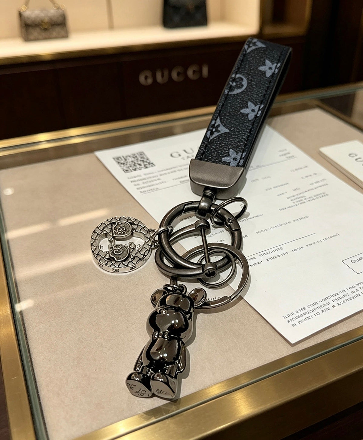 Martin Graham keychain in polished metal-tone – side detail