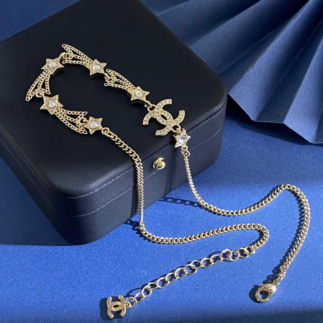 Martin Graham pendant necklace in polished metal-tone – detail view