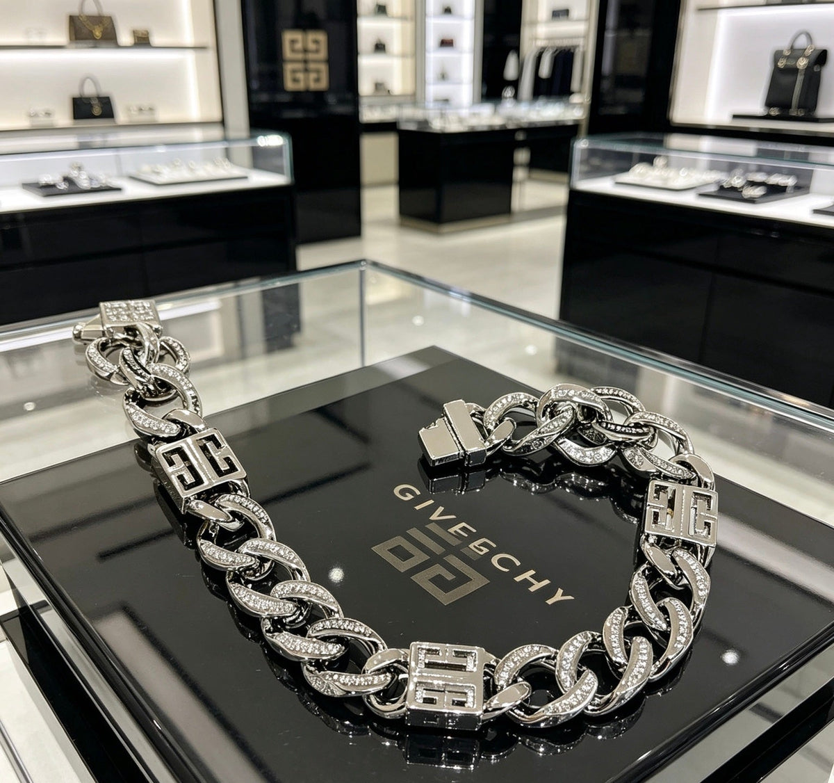 Martin Graham bracelet in polished metal-tone – main product view