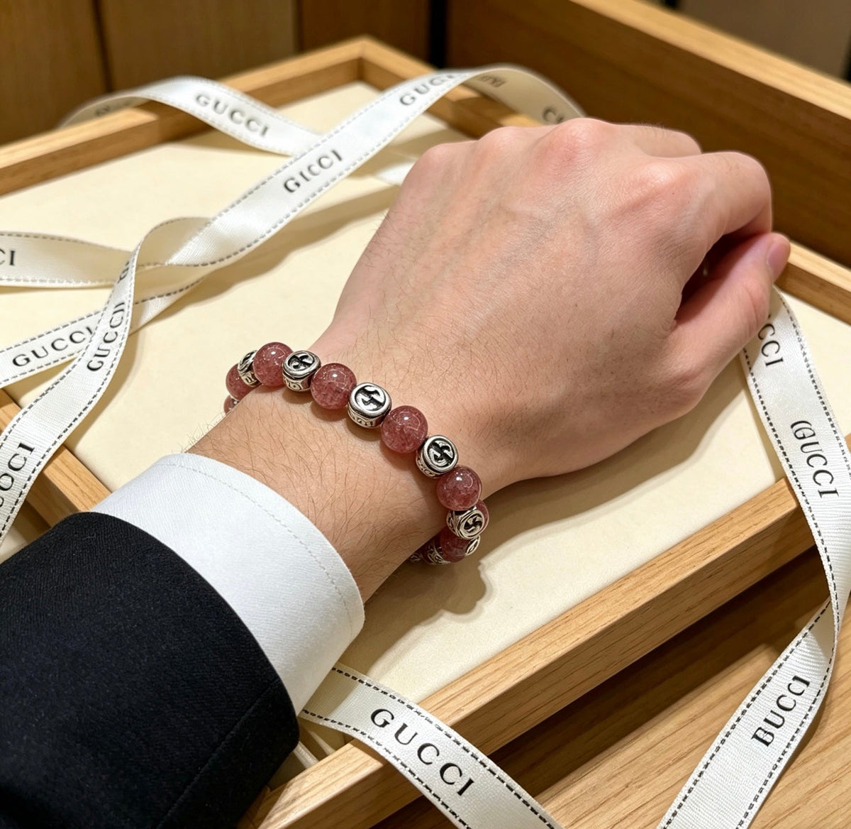 Martin Graham bracelet in polished metal-tone – detail view