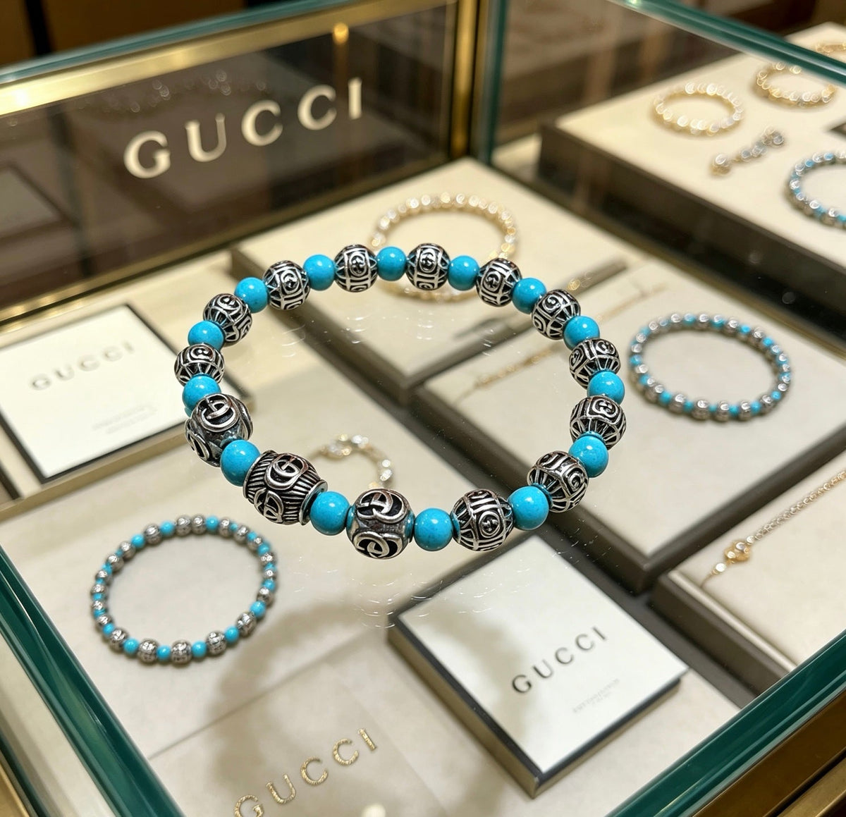 Martin Graham bracelet in polished metal-tone – side detail