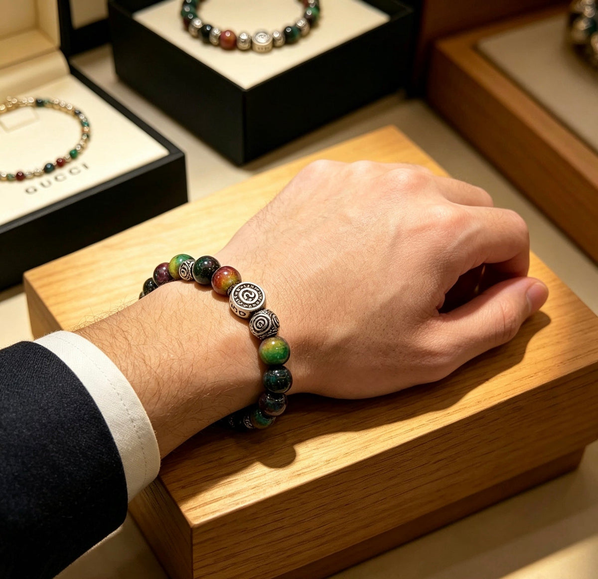 Martin Graham bracelet in polished metal-tone – detail view