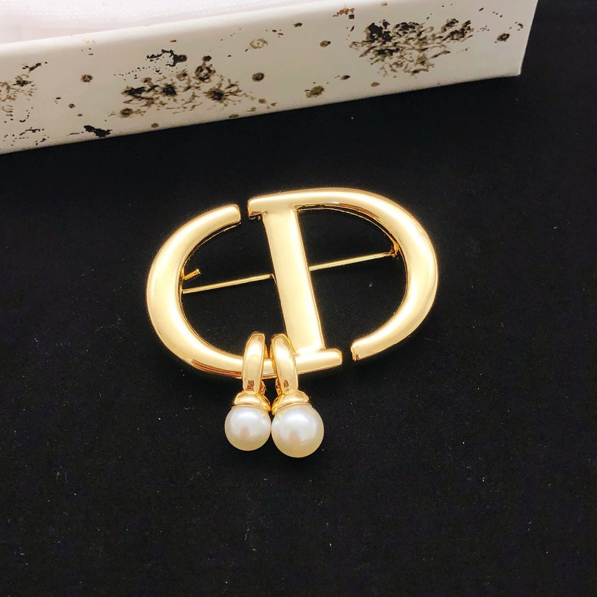Martin Graham brooch in polished metal-tone – main product view