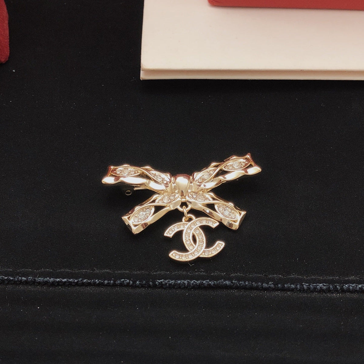 Martin Graham brooch in polished metal-tone – styled product view