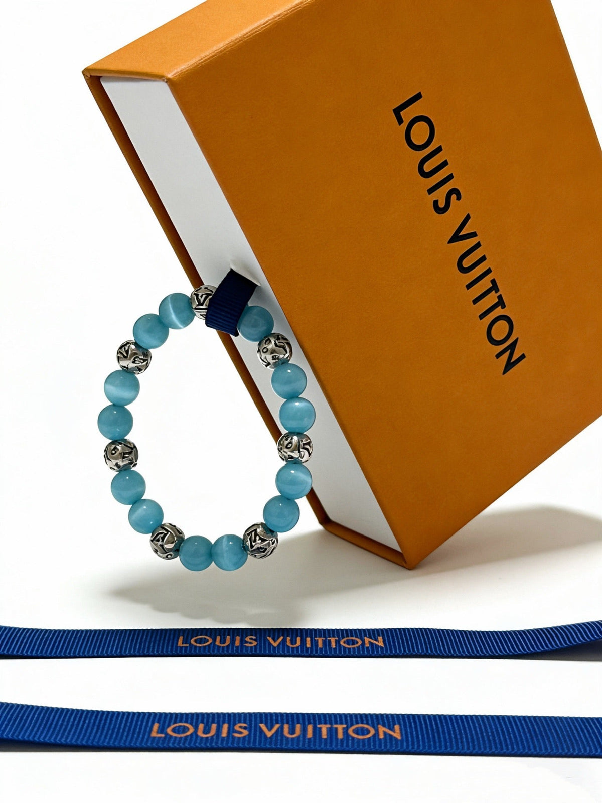 Martin Graham bracelet in polished metal-tone – close-up detail