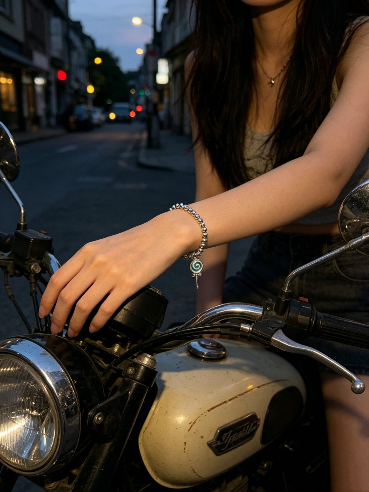 Martin Graham bracelet in polished metal-tone – close-up detail