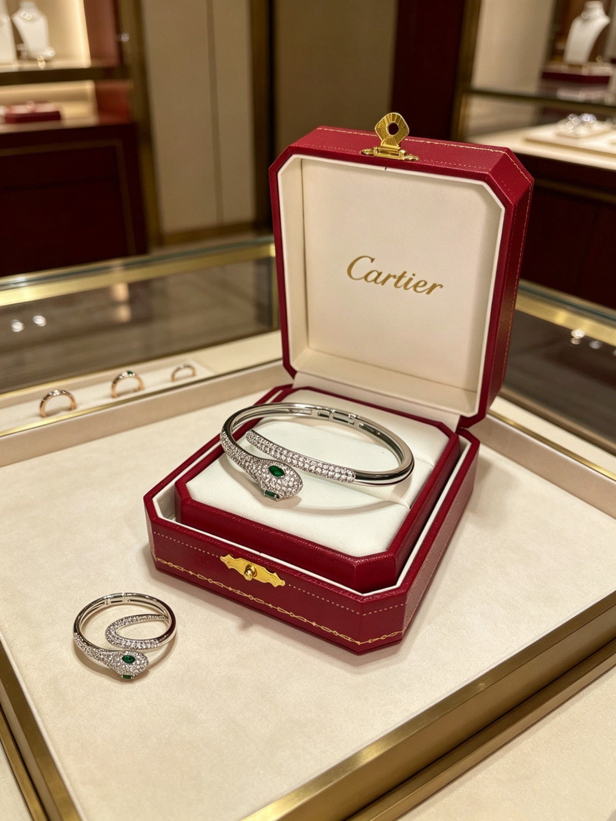 Martin Graham bracelet in polished metal-tone – main product view