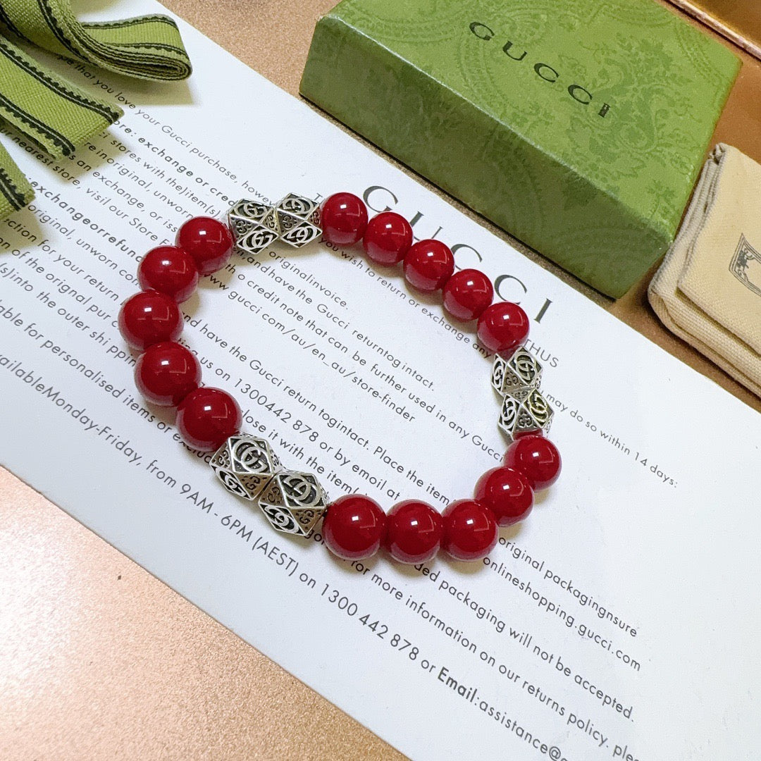 Martin Graham bracelet in polished metal-tone – close-up detail