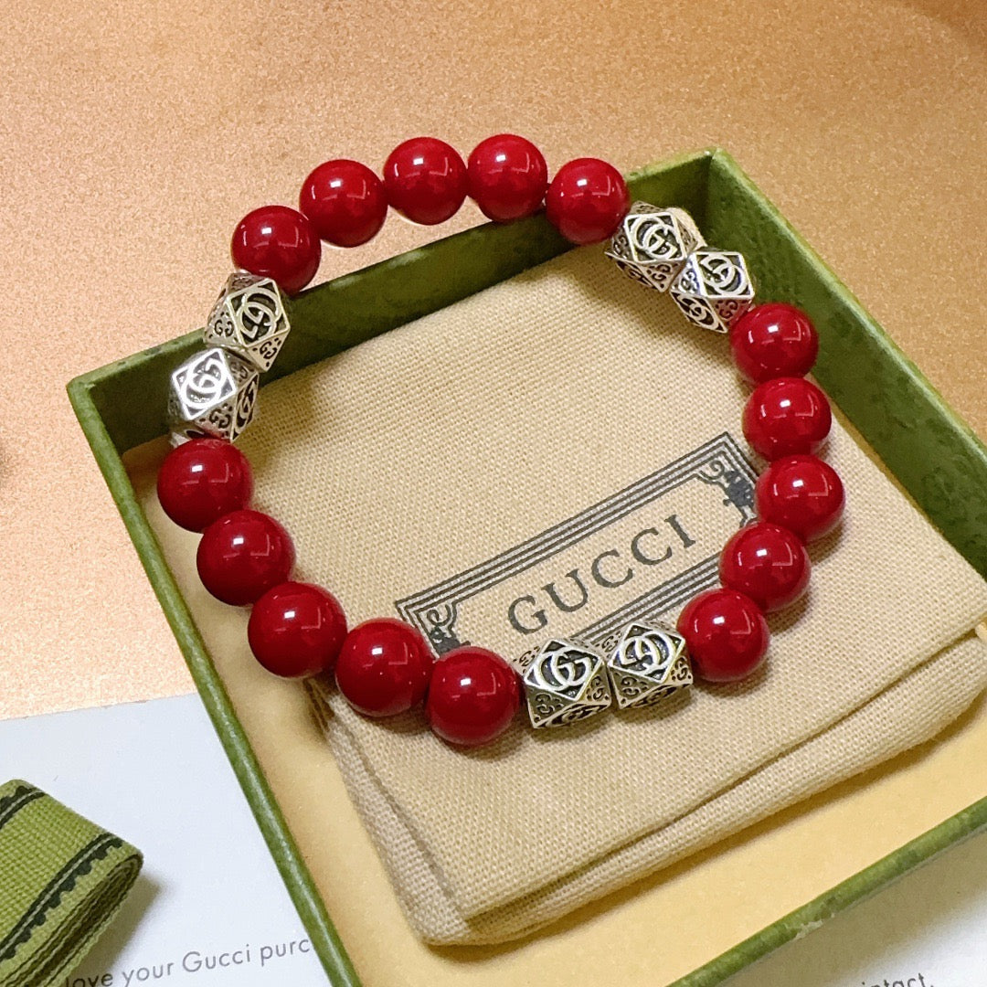 Martin Graham bracelet in polished metal-tone – side detail