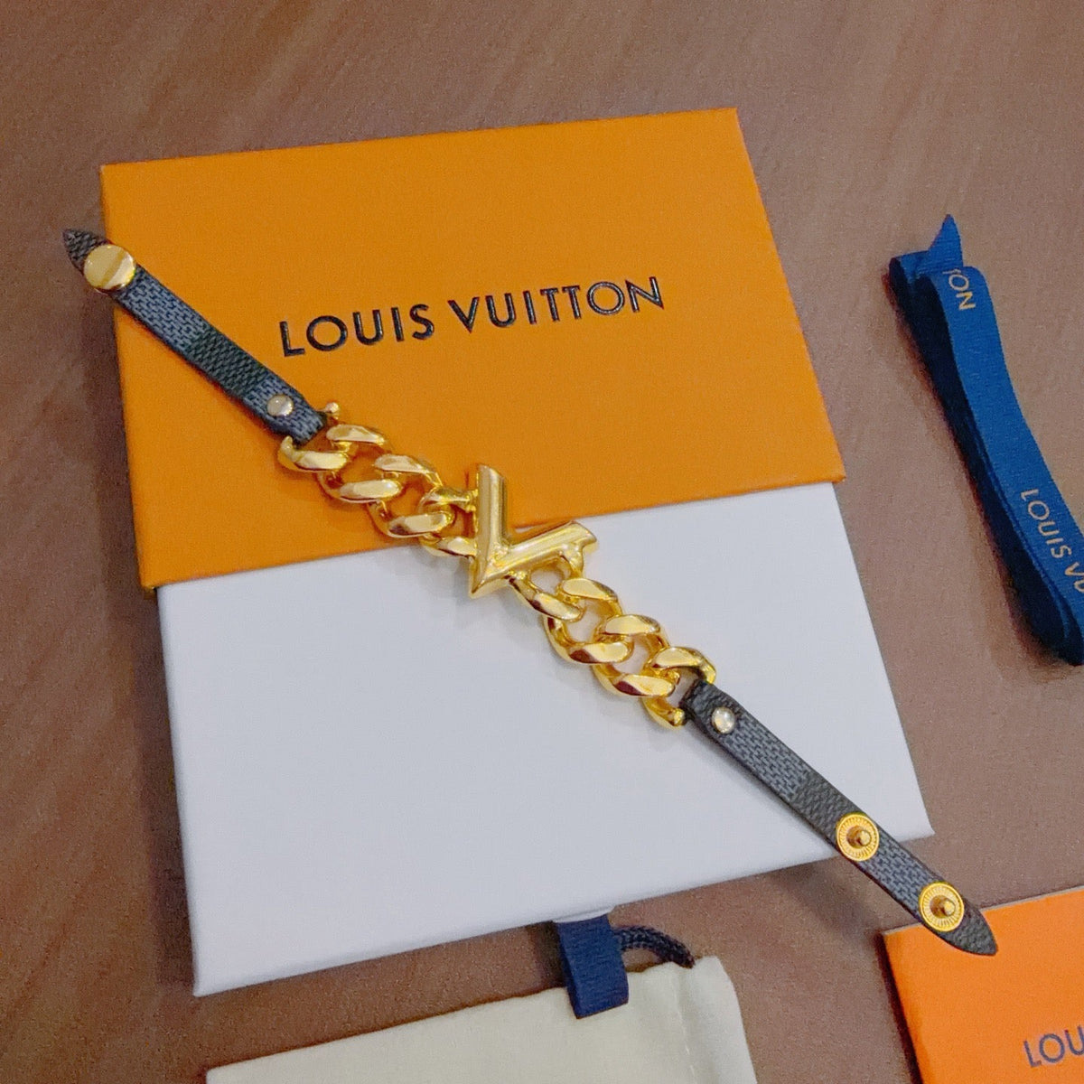 Martin Graham bracelet in polished metal-tone – front product view