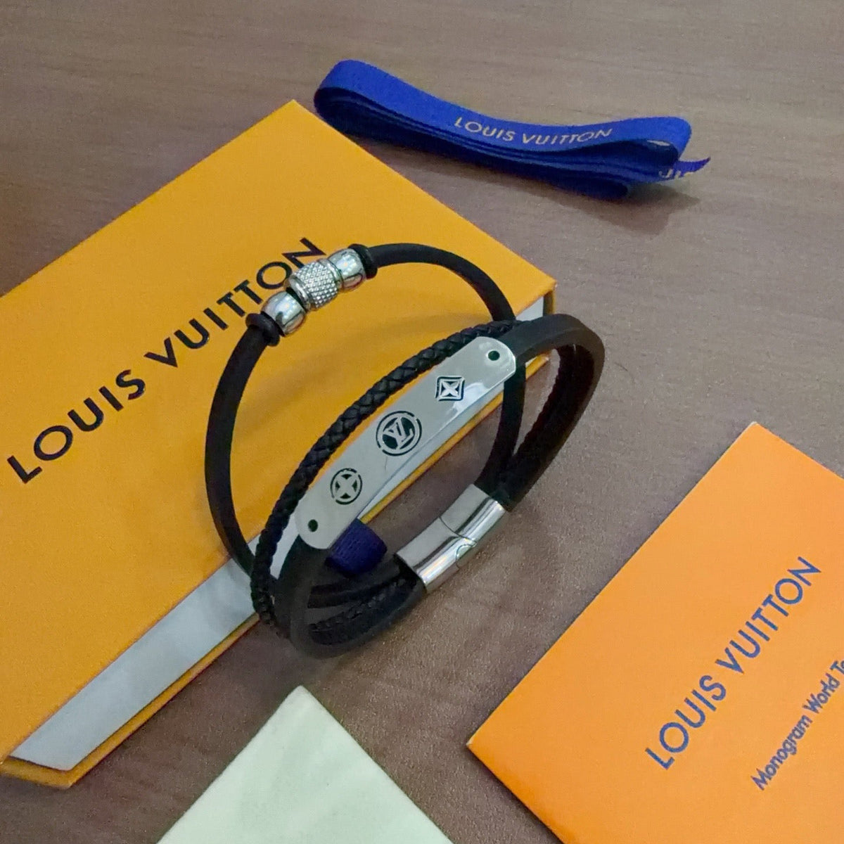 Martin Graham bangle in polished metal-tone – front product view