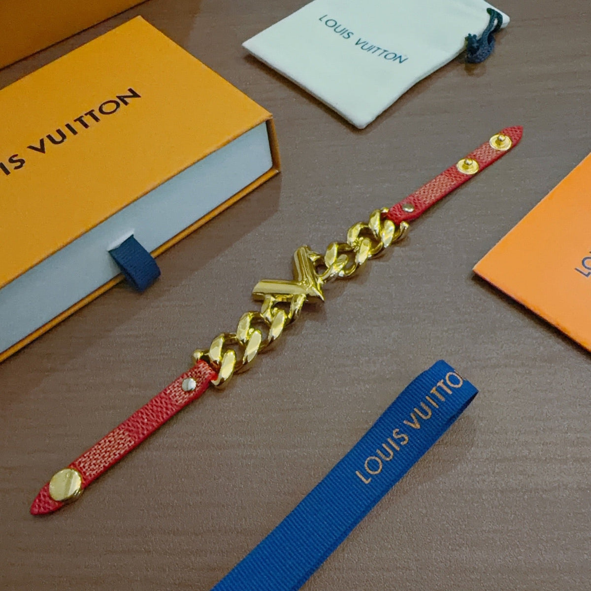Martin Graham bracelet in polished metal-tone – styled product view
