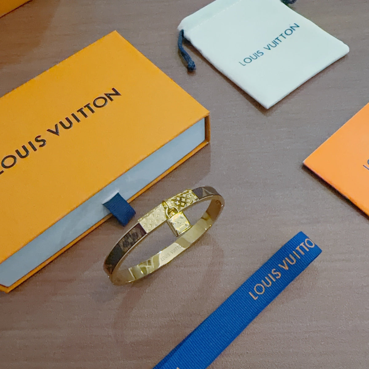 Martin Graham bangle in polished metal-tone – front product view